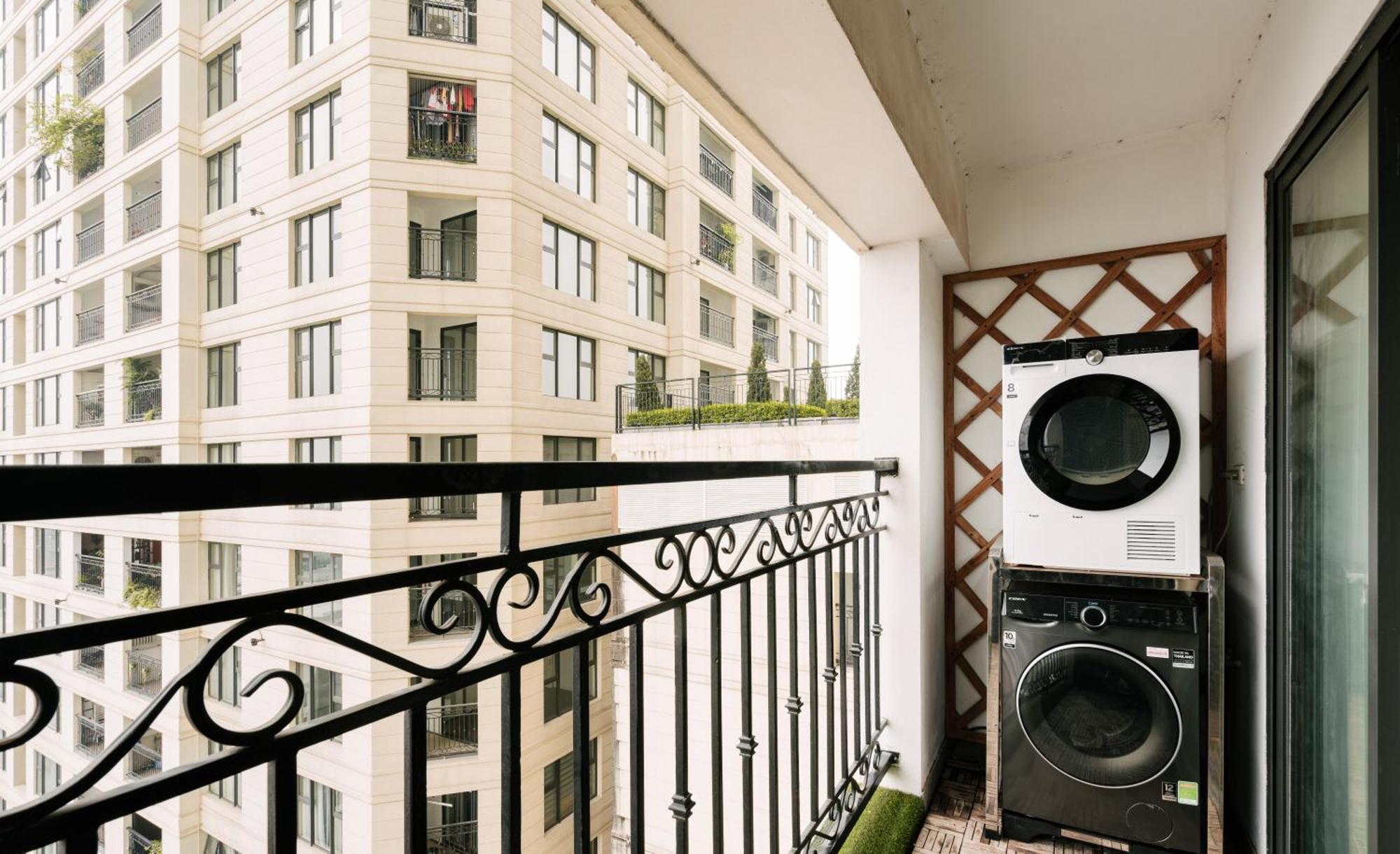 Hi-Home Suites - The West Lake Xuan Dieu ハノイ市 エクステリア 写真