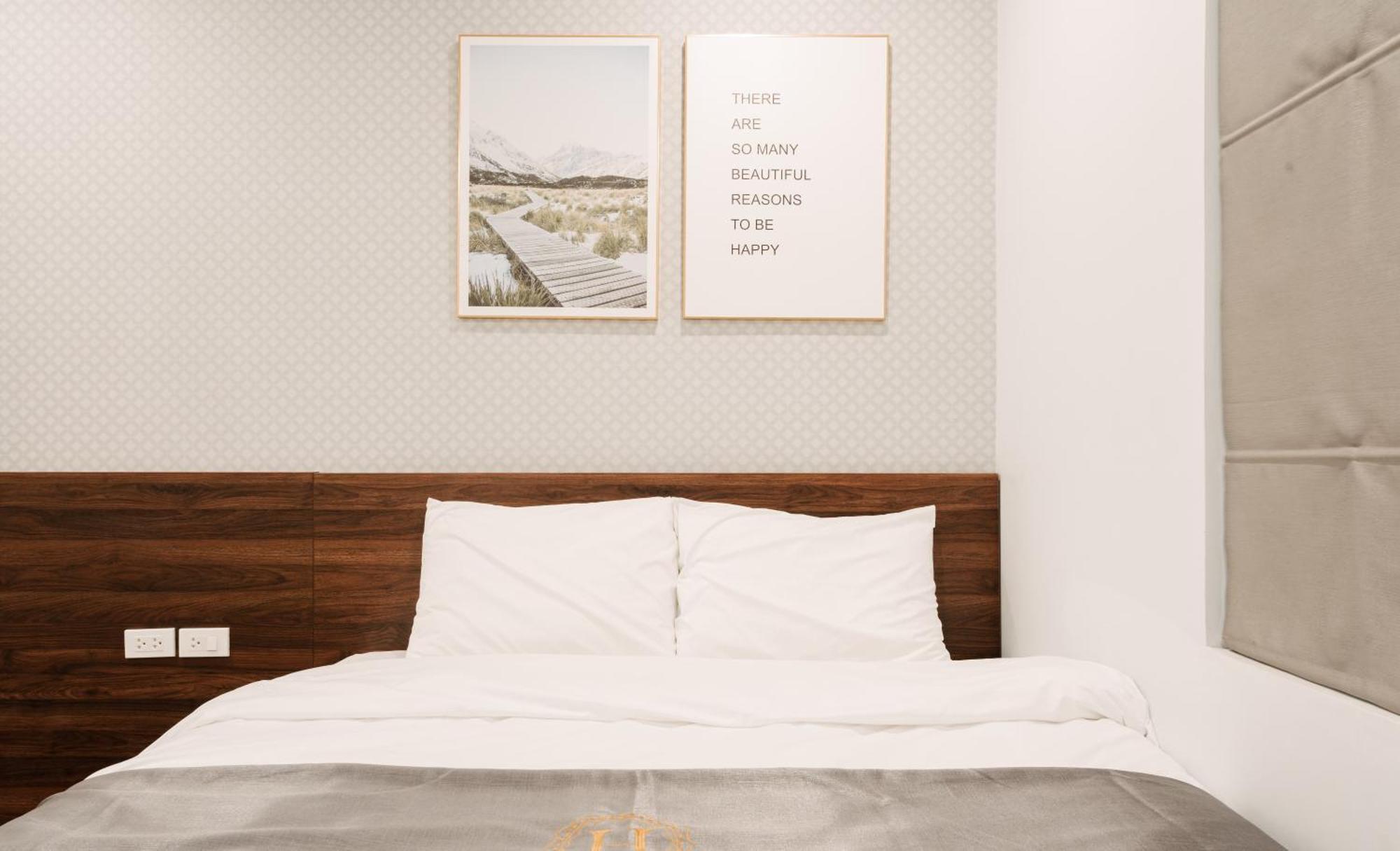Hi-Home Suites - The West Lake Xuan Dieu ハノイ市 エクステリア 写真